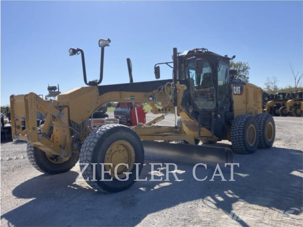 CAT 12M3AWD Greyderler