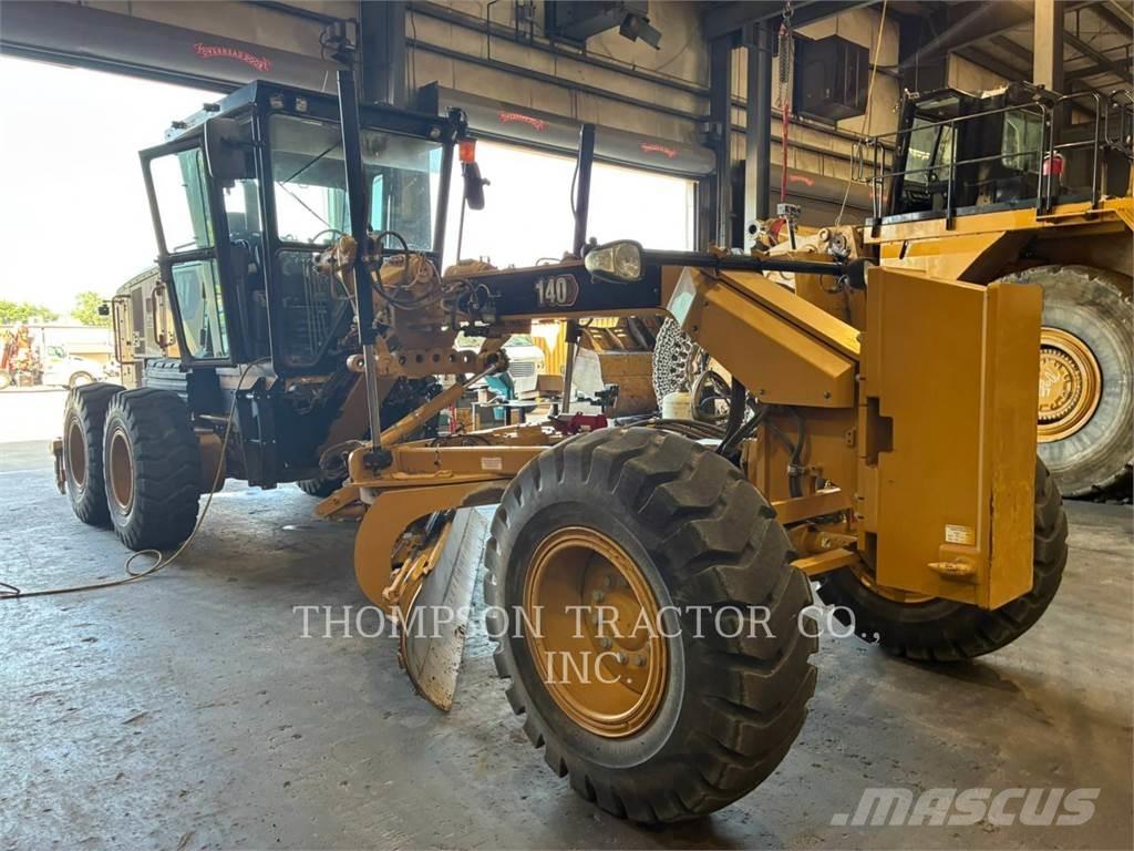CAT 140 Greyderler