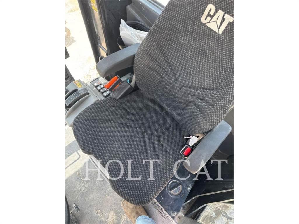 CAT 140 AWD Greyderler