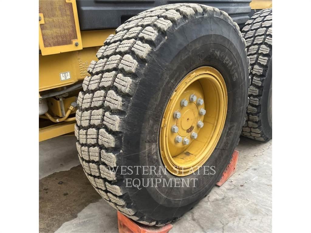CAT 140 AWD Greyderler