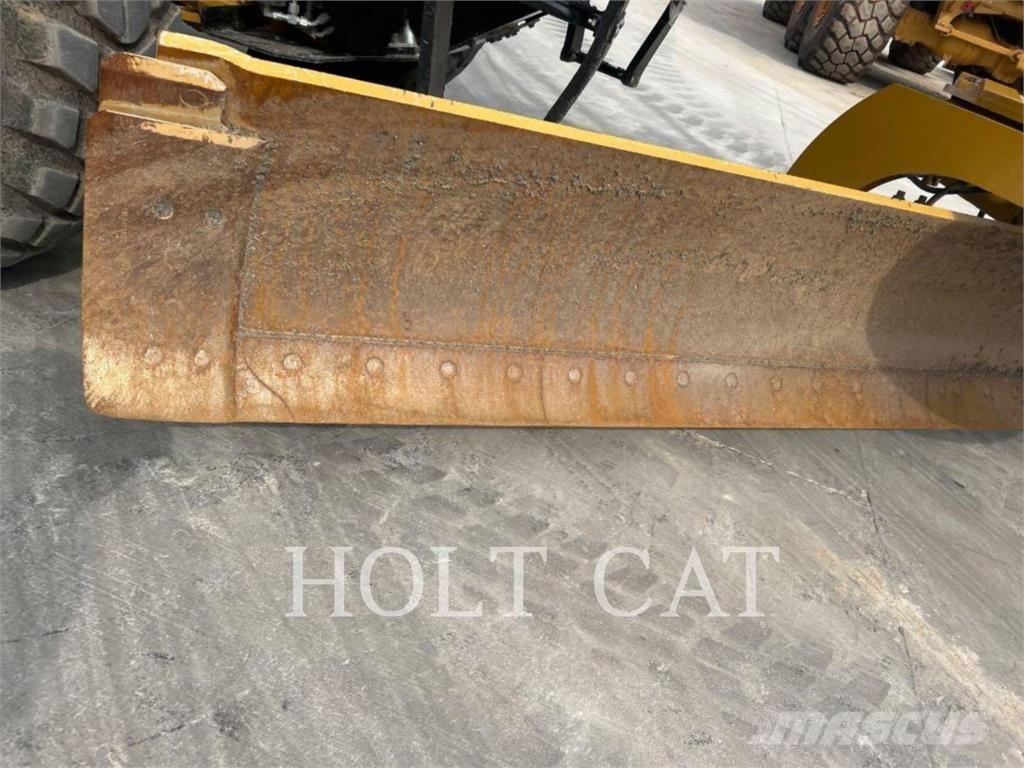 CAT 140 AWD Greyderler