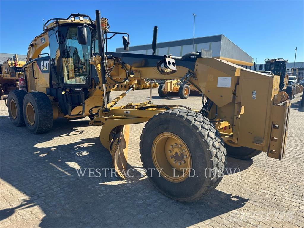 CAT 140M Greyderler