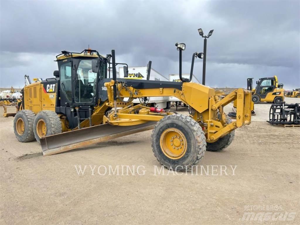 CAT 140M 2 Greyderler