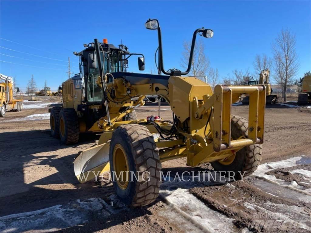 CAT 140M 2 Greyderler