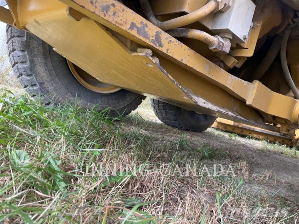 CAT 140M AWD Greyderler