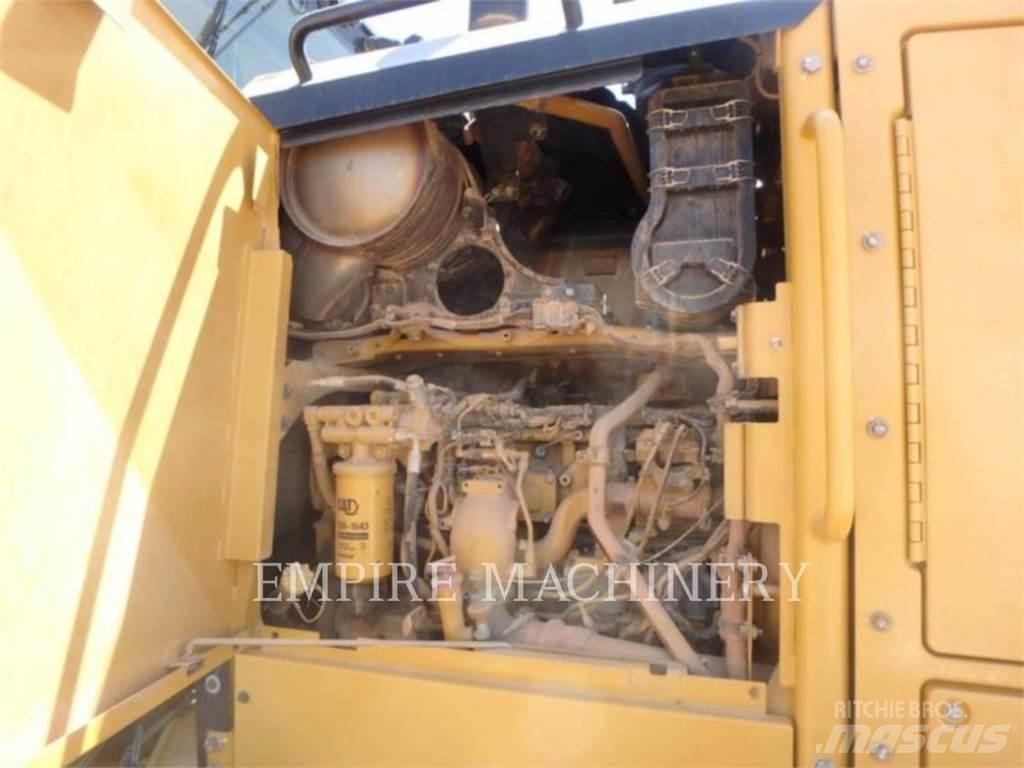 CAT 140M2 Greyderler