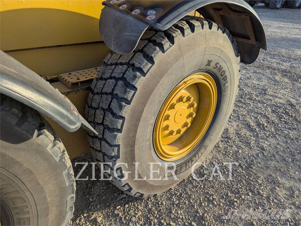 CAT 140M2 Greyderler