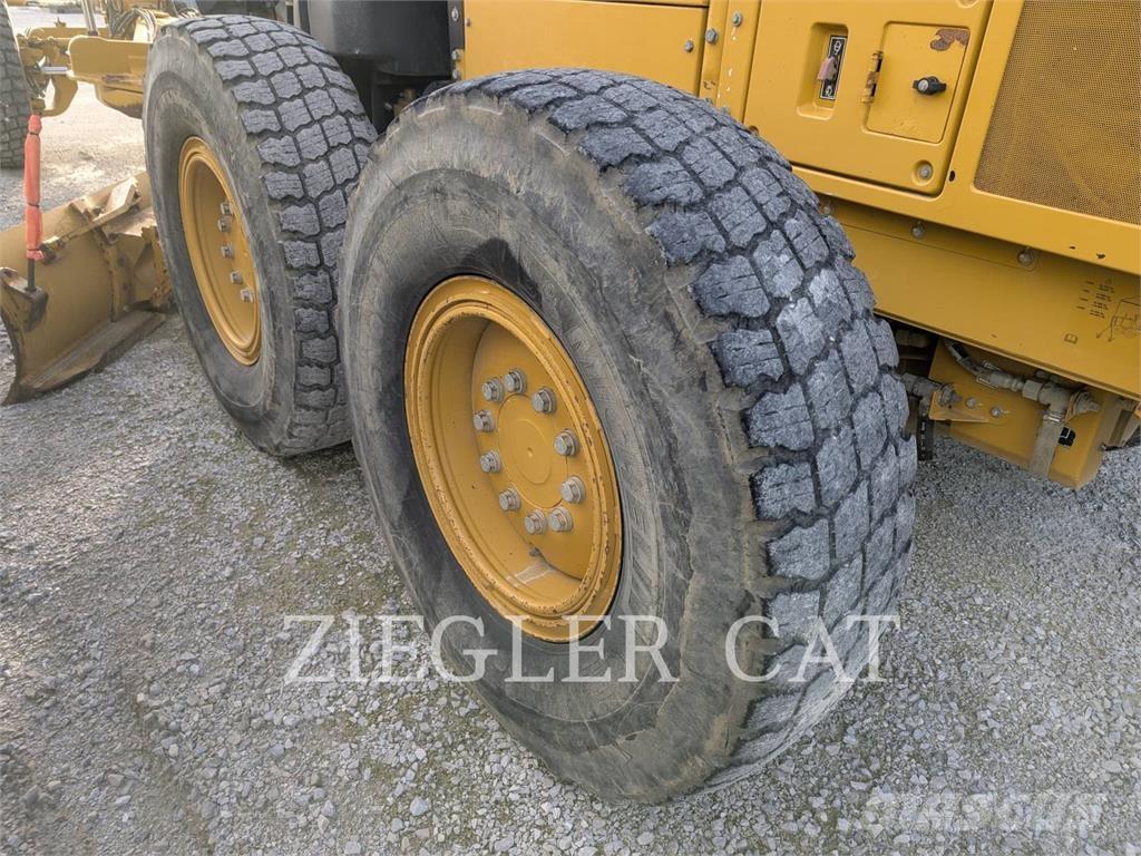 CAT 140M2AWD Greyderler