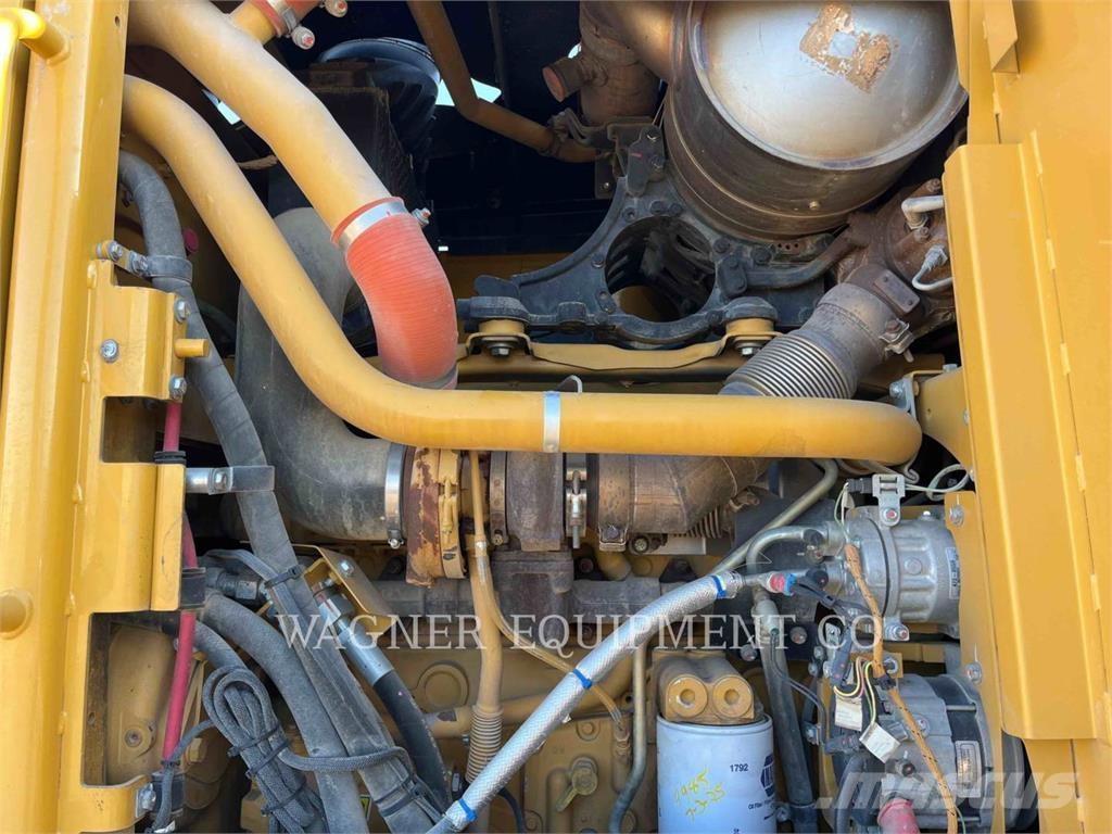 CAT 140M2AWD Greyderler