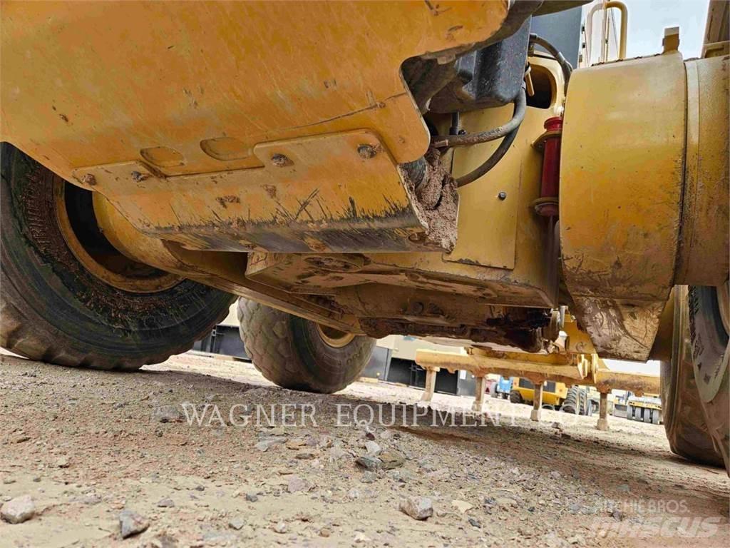 CAT 140M3 Greyderler