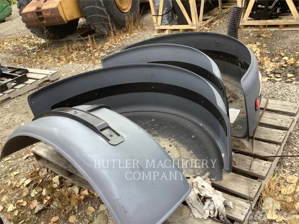 CAT 140M3REARFENDER Diger