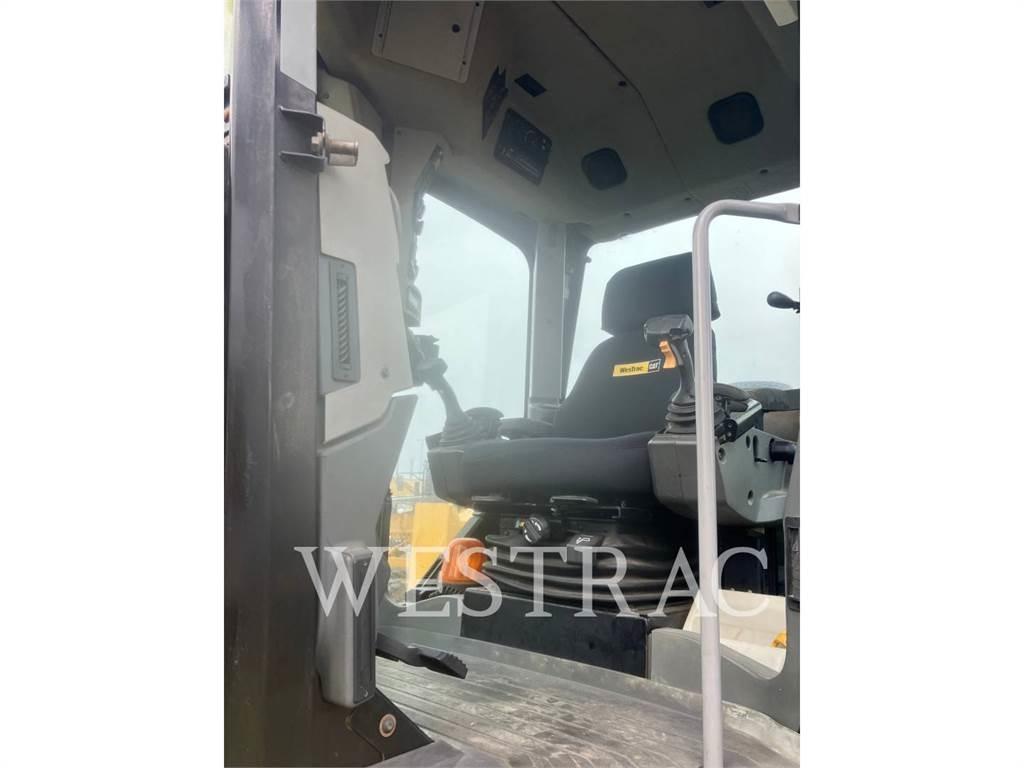 CAT 14M Greyderler