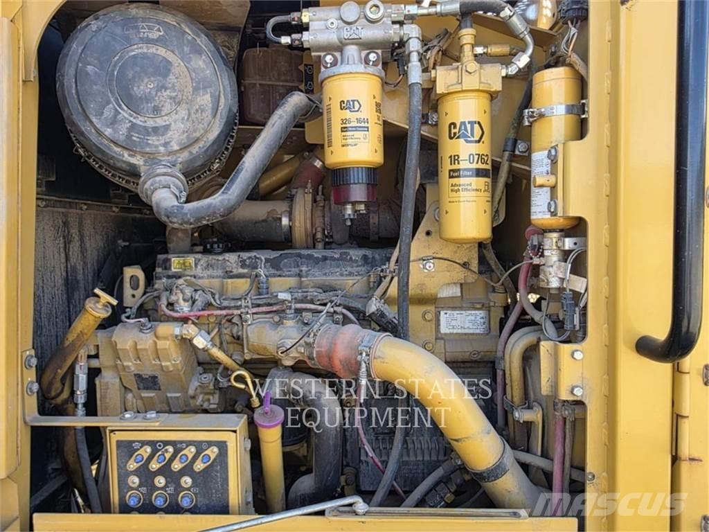 CAT 160M AWD Greyderler