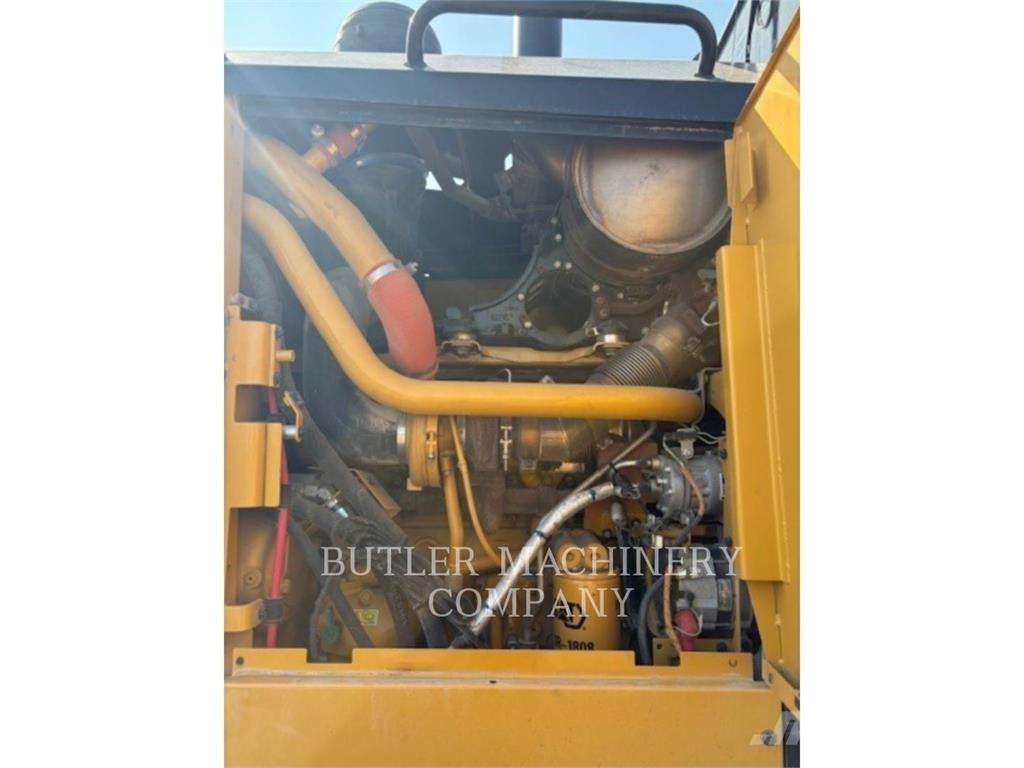 CAT 160M2AWD Greyderler
