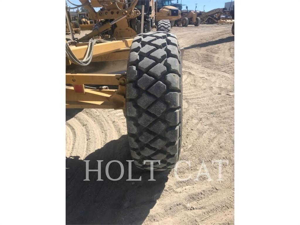 CAT 160M3 3D Greyderler