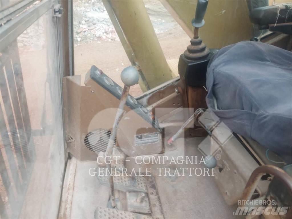 CAT 219 Paletli ekskavatörler