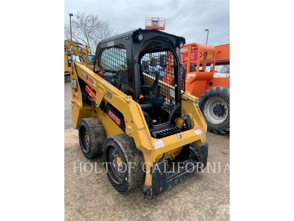 CAT 226 HF Skid steer loderler