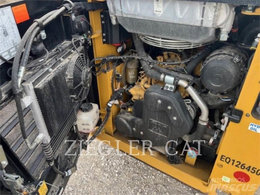 CAT 226D Skid steer loderler