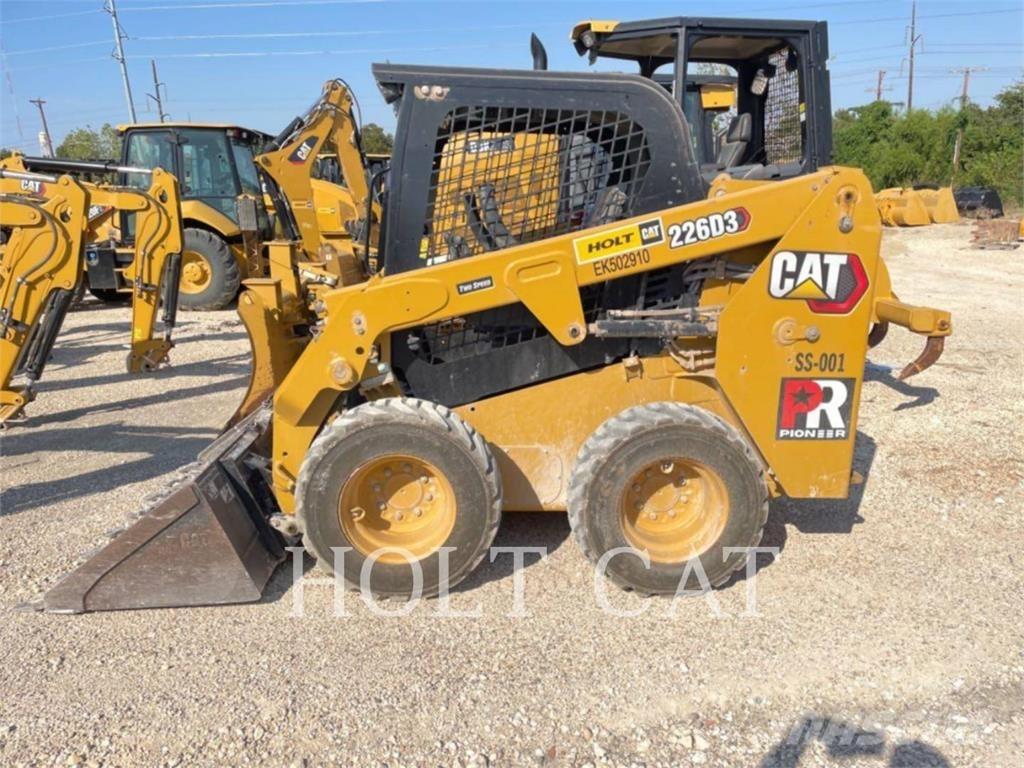 CAT 226D Skid steer loderler