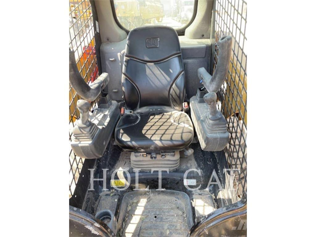 CAT 226D Skid steer loderler