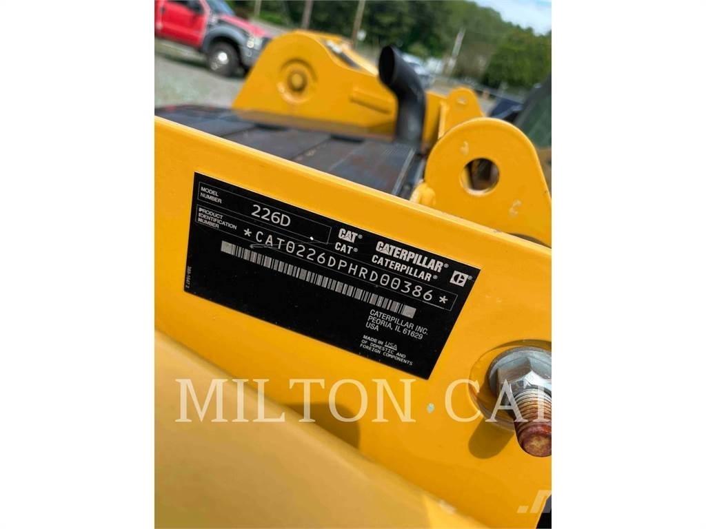 CAT 226D Skid steer loderler