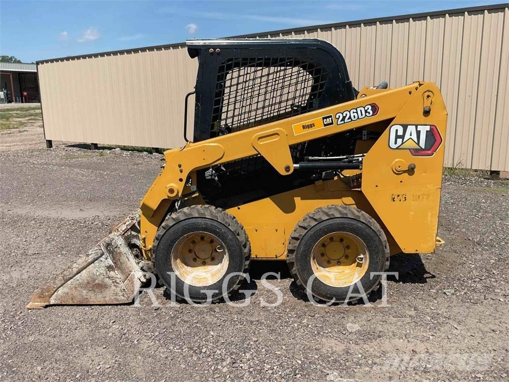 CAT 226D Skid steer loderler