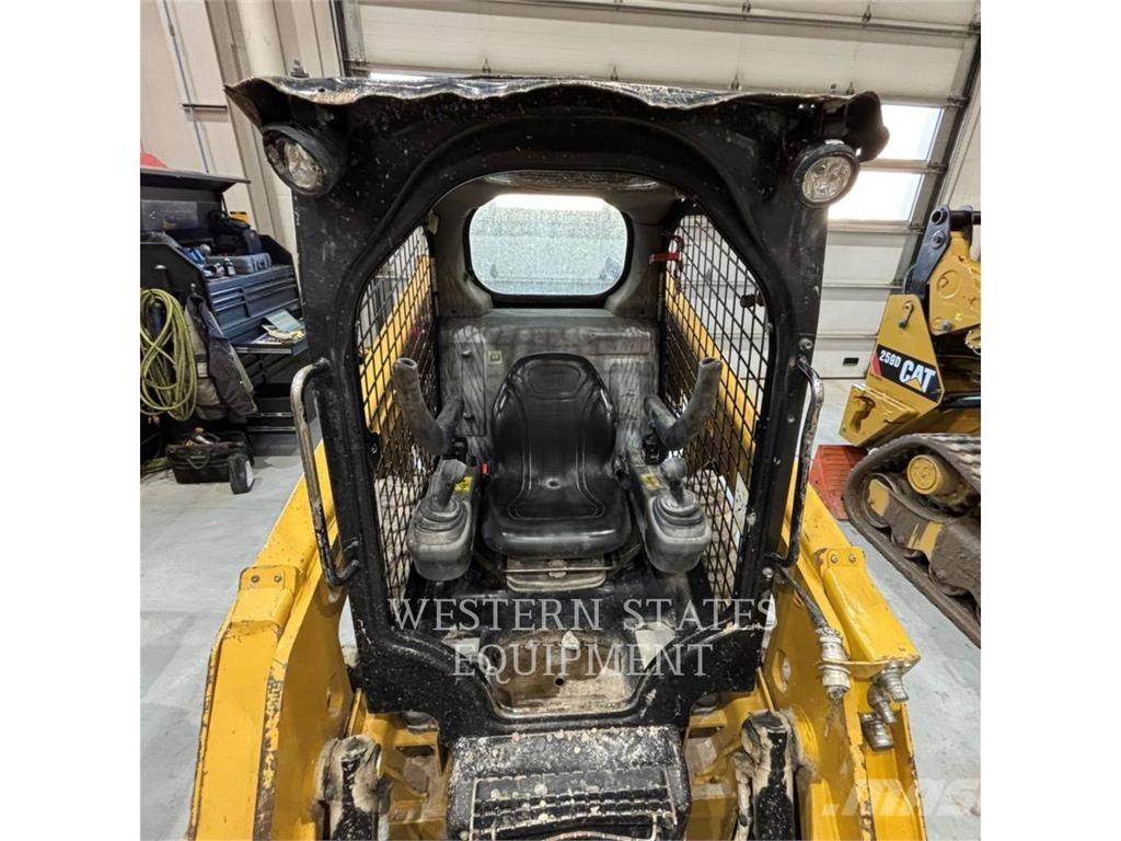 CAT 226D Skid steer loderler
