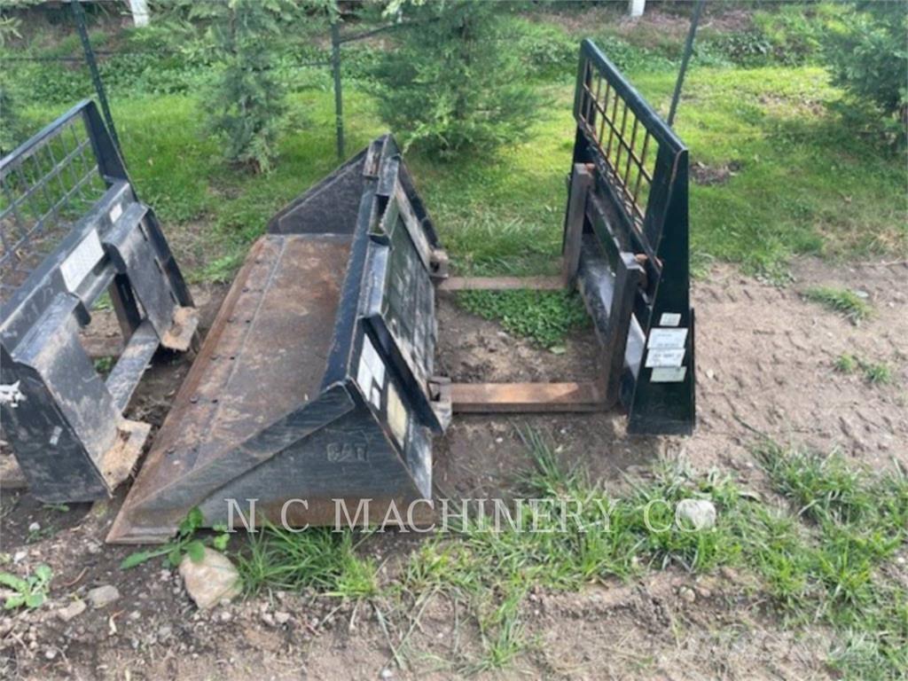 CAT 226D Skid steer loderler