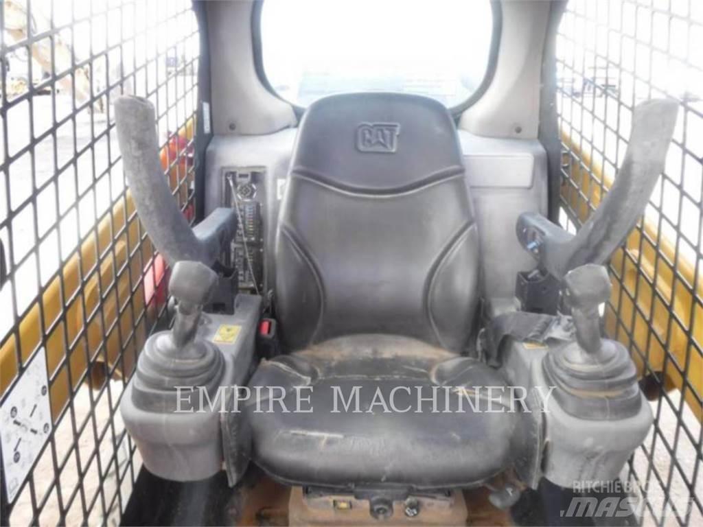 CAT 232D Skid steer loderler