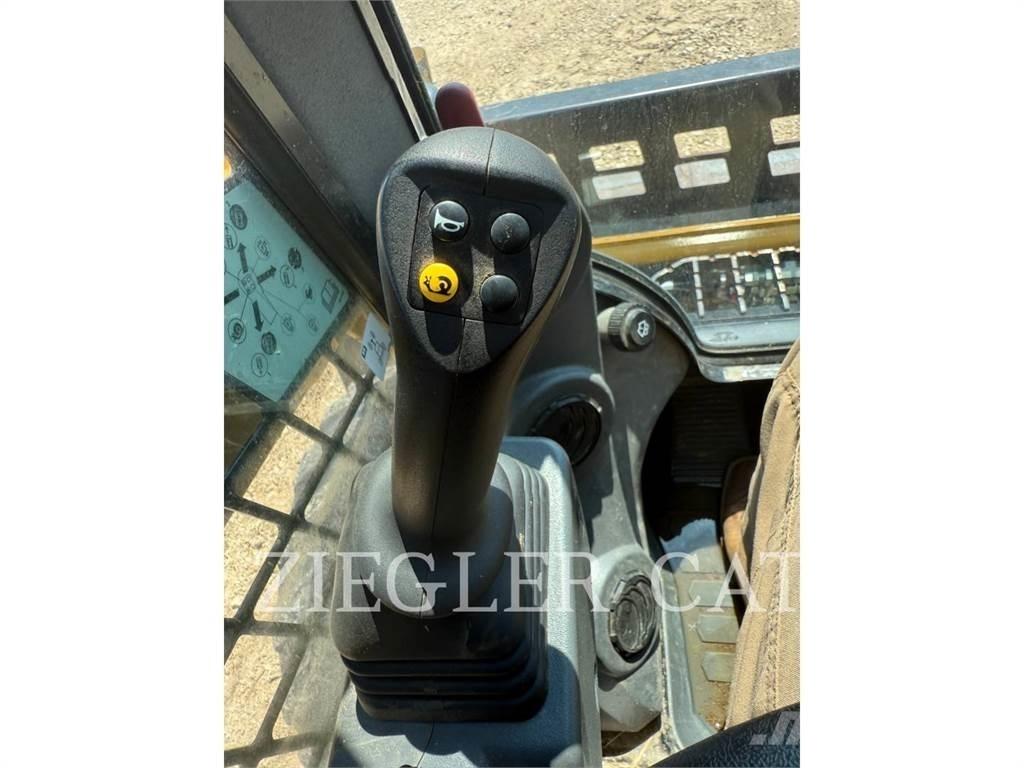 CAT 232D3 Skid steer loderler