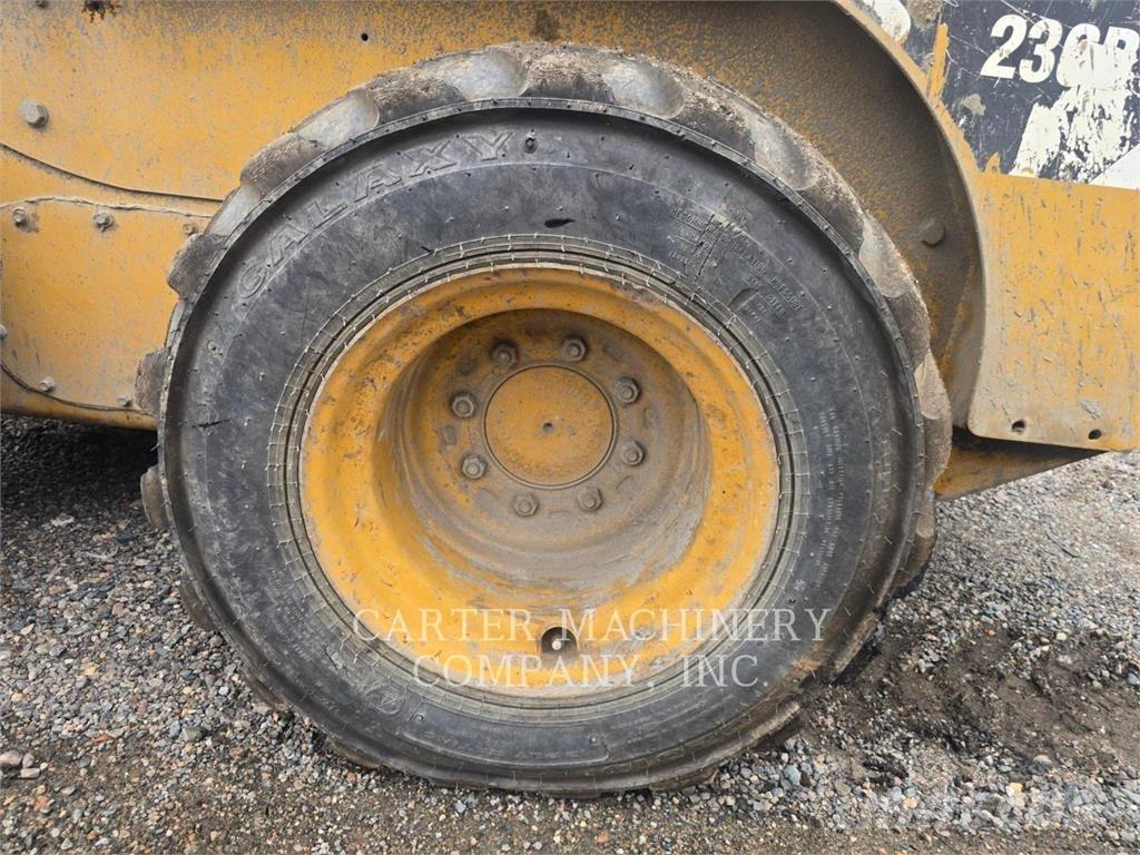 CAT 236B3 Skid steer loderler