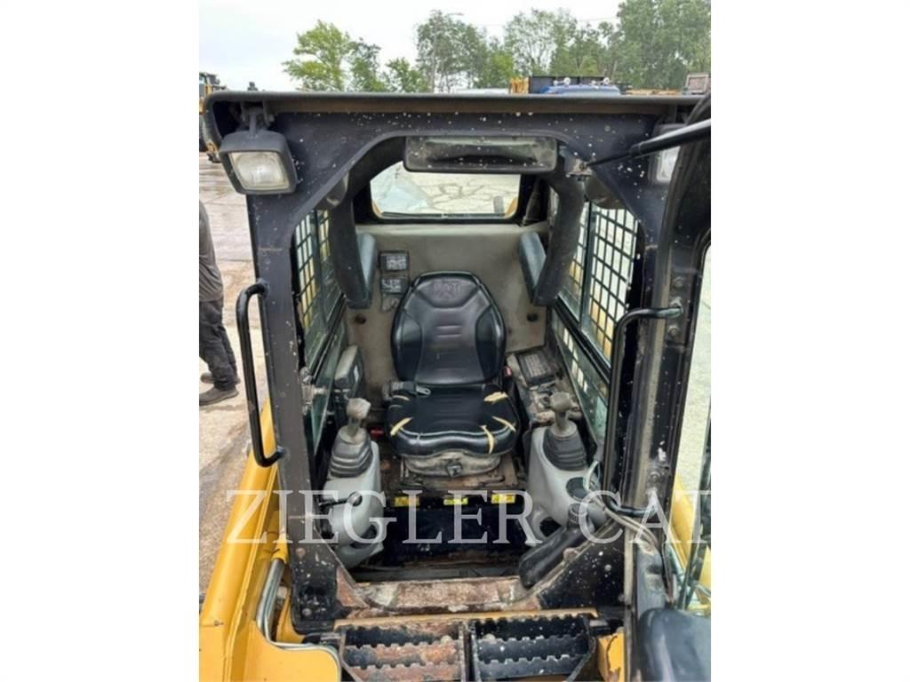 CAT 236B3 Skid steer loderler
