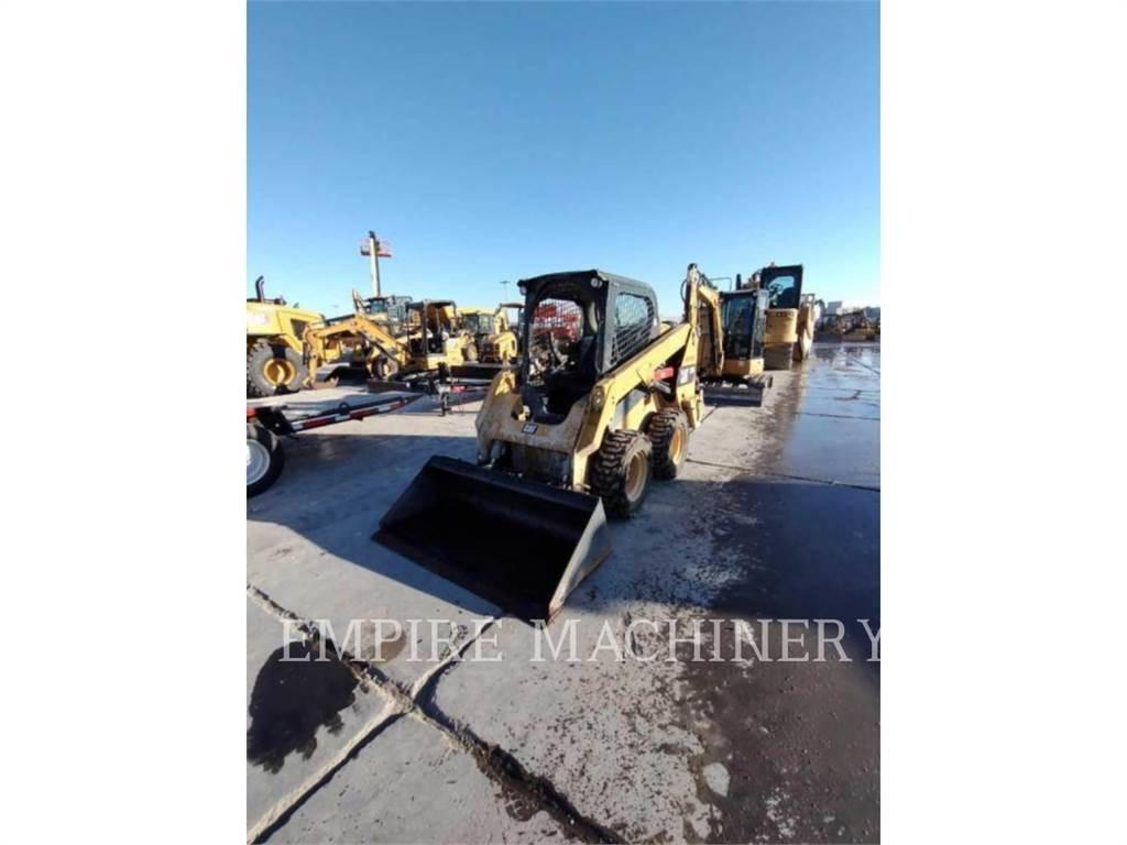 CAT 236D Skid steer loderler