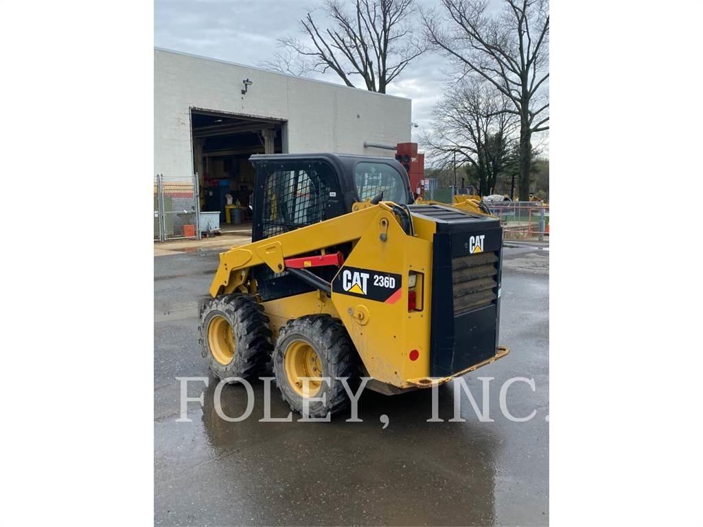 CAT 236D Skid steer loderler