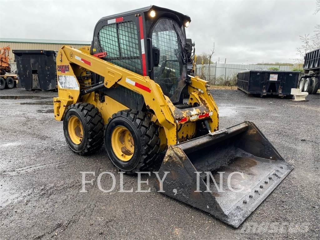 CAT 236D Skid steer loderler