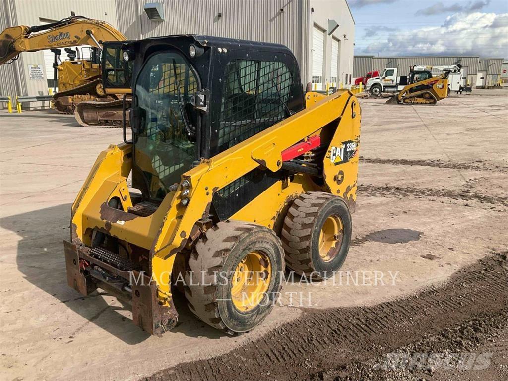 CAT 236D A2Q Skid steer loderler