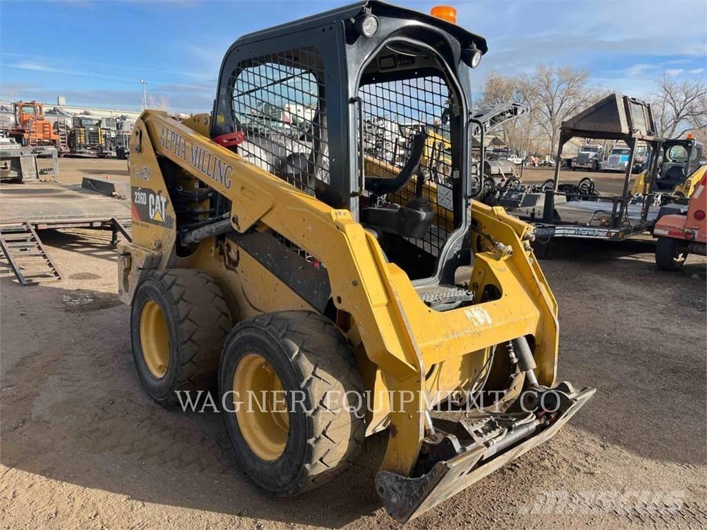 CAT 236D HF Skid steer loderler