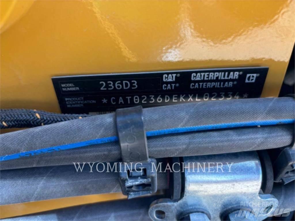 CAT 236D3 Skid steer loderler