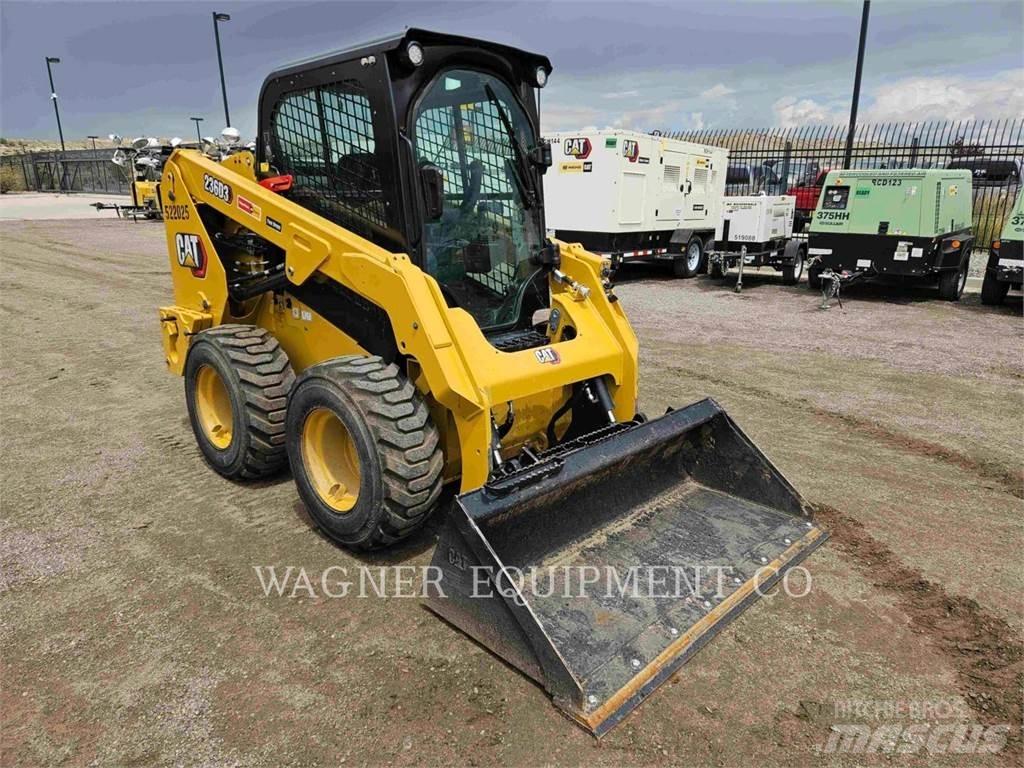 CAT 236D3 Skid steer loderler