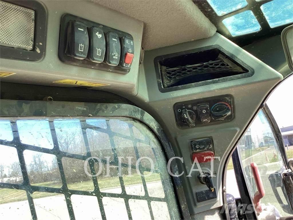 CAT 236D3 C3H2 Skid steer loderler