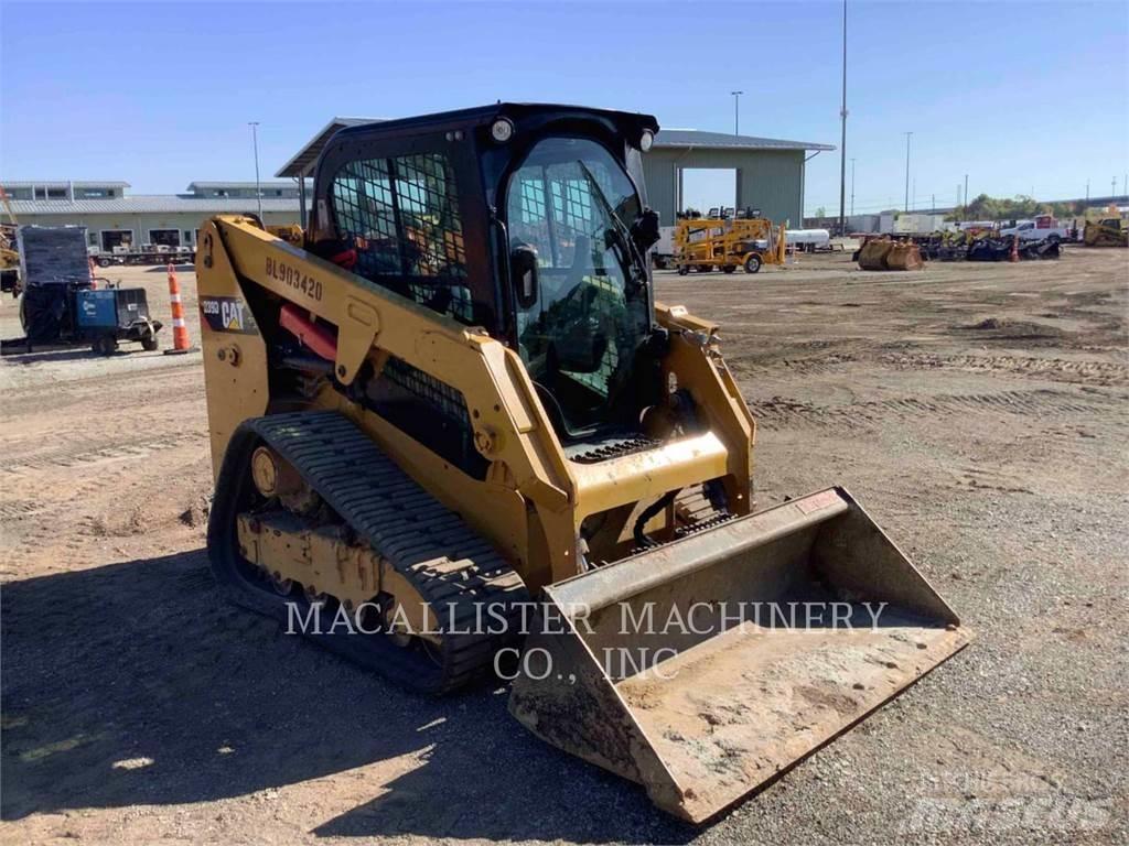 CAT 239D Paletli yükleyiciler