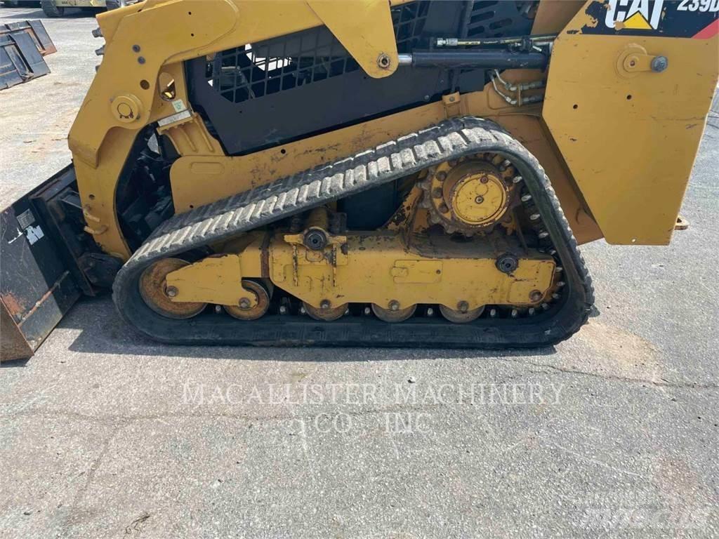 CAT 239D Paletli yükleyiciler