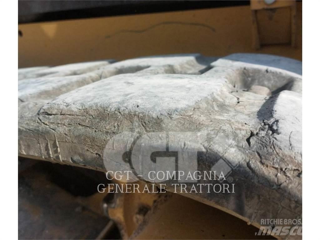 CAT 239D Paletli yükleyiciler
