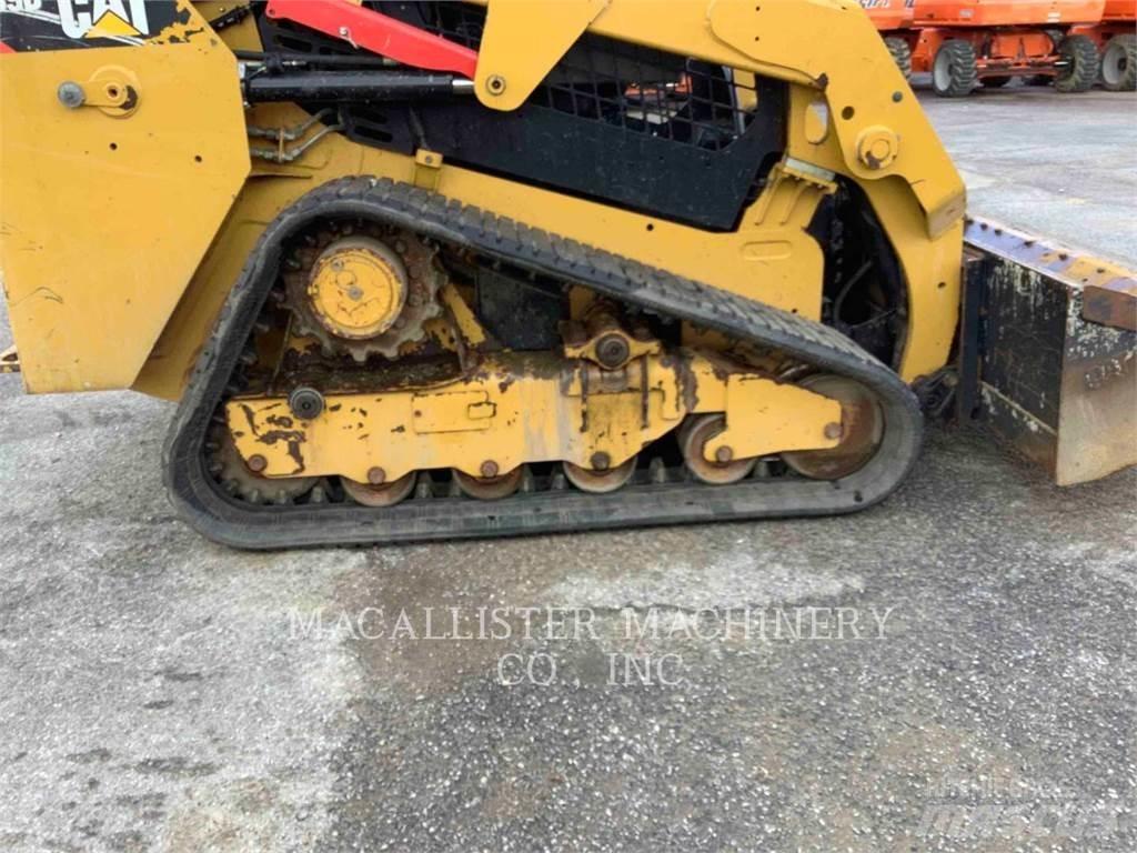 CAT 239D Paletli yükleyiciler