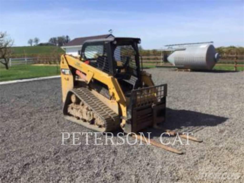 CAT 239D Paletli yükleyiciler