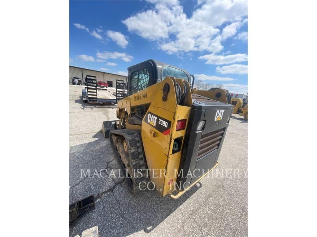 CAT 239D Paletli yükleyiciler