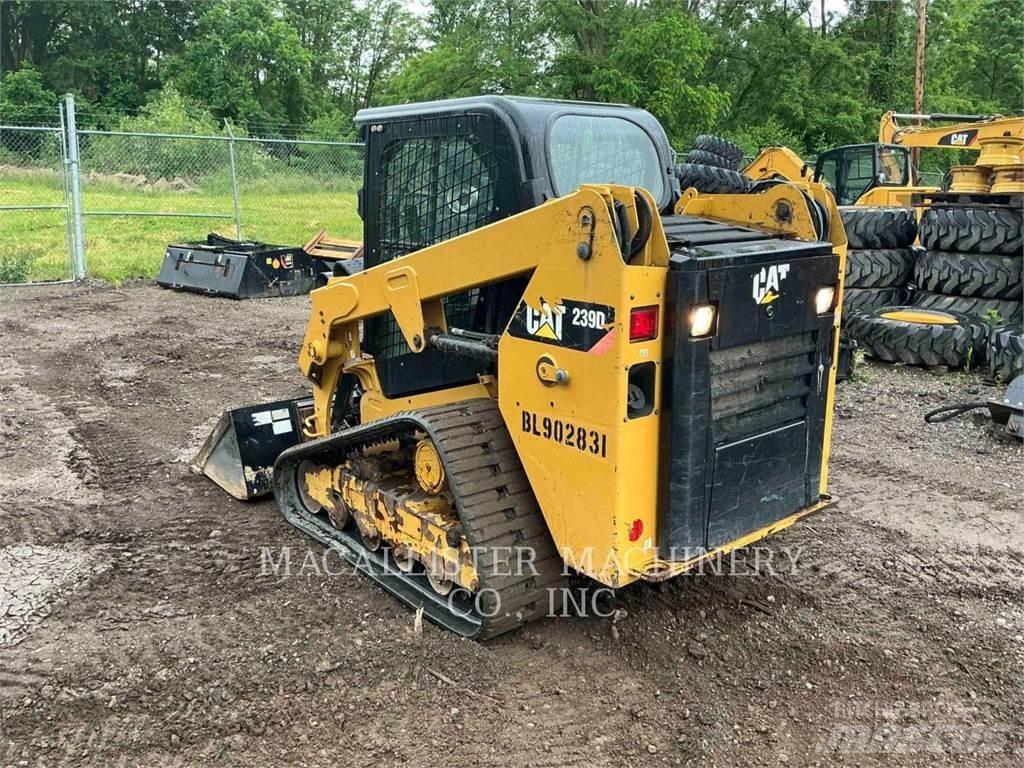 CAT 239D Paletli yükleyiciler