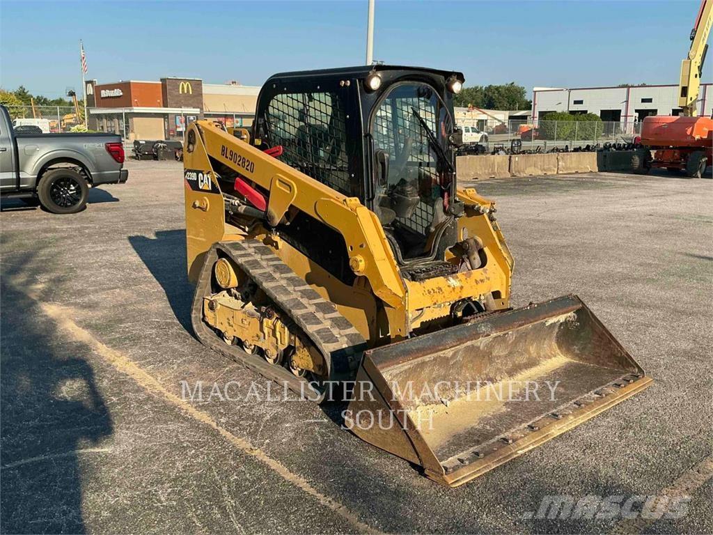 CAT 239D Paletli yükleyiciler