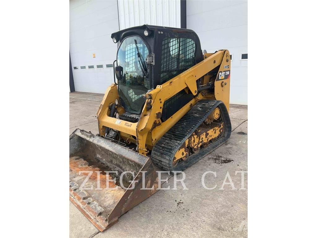 CAT 239D Paletli yükleyiciler