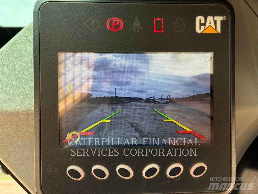 CAT 239D3 Paletli yükleyiciler